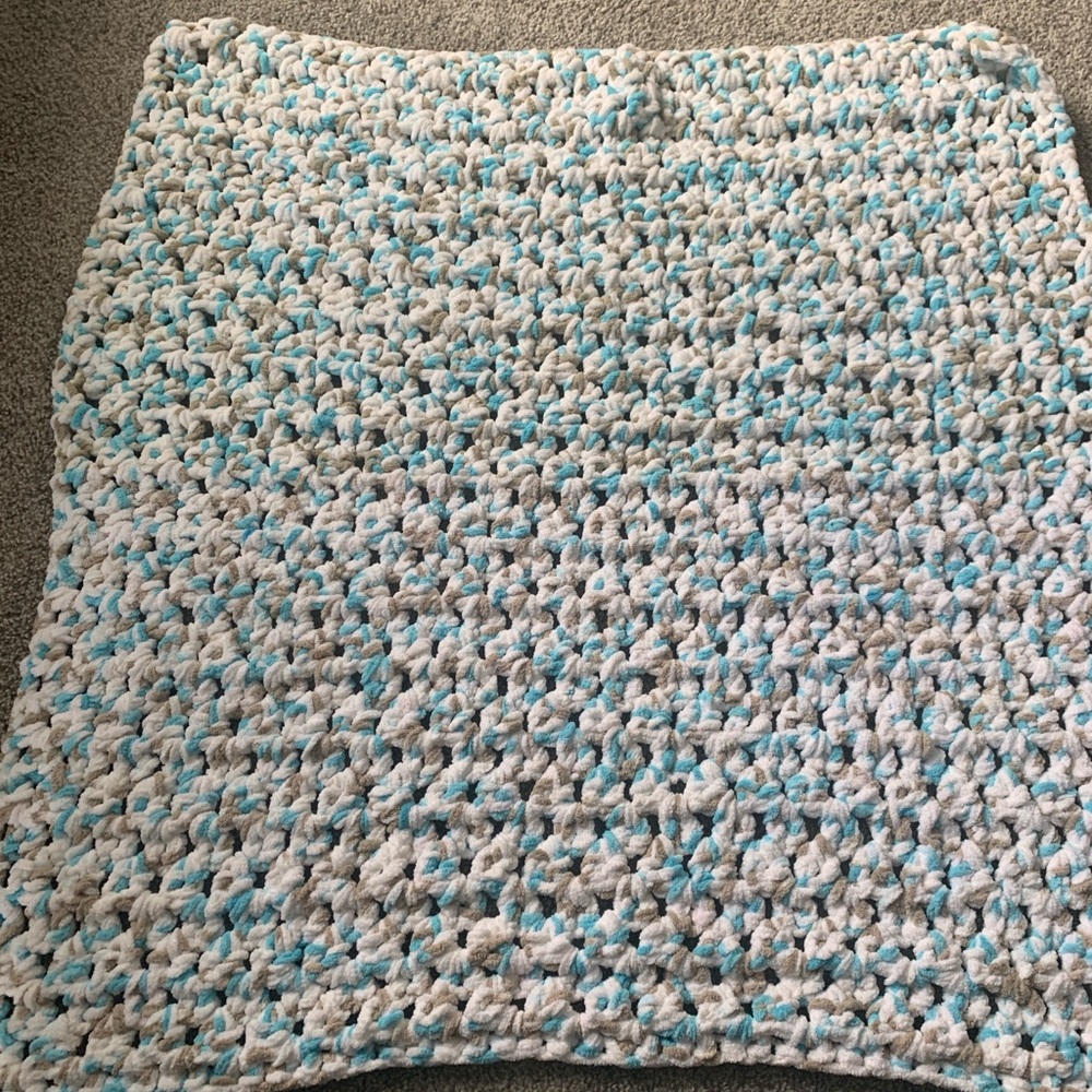 Crochet baby blanket 32x31